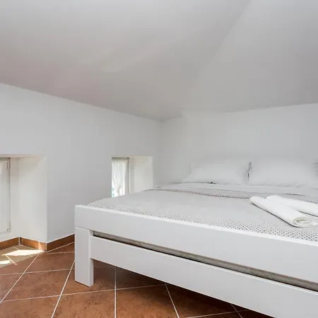 Obala Apartment *