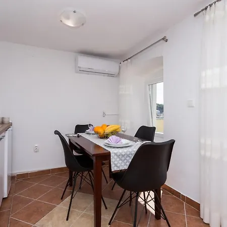 Obala Apartment *
